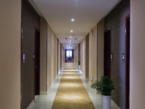 GreenTree Alliance Disneyland North Gate – Shanghai, DC
