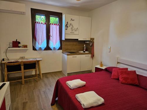 One-Bedroom House image 2