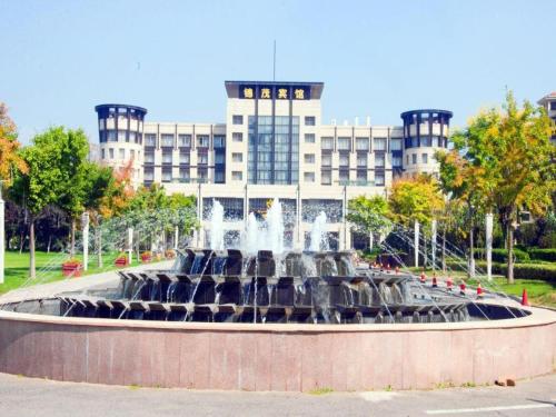Qingdao Royal Garden Hotel