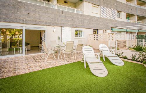  3 Bedroom Awesome Apartment In El Campello in El Campello