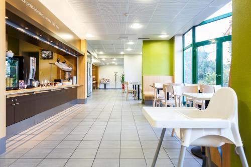 B&B Hôtel ORLY RUNGIS Aéroport - image 12