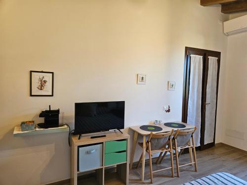 One-Bedroom House image 7
