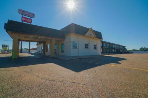 Hotel Comfort Stay by OYO Texarkana East, AR I-30 – Texarkana, AR