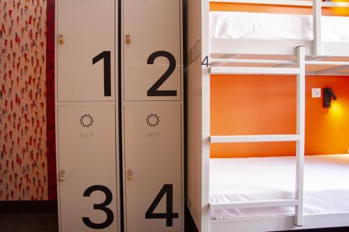 Room Valencia, Valencia (photo 6)