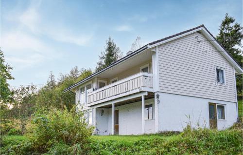 Зовнішній вигляд готелю, 4 Bedroom Lovely Home In Strandebarm in Страндебарм