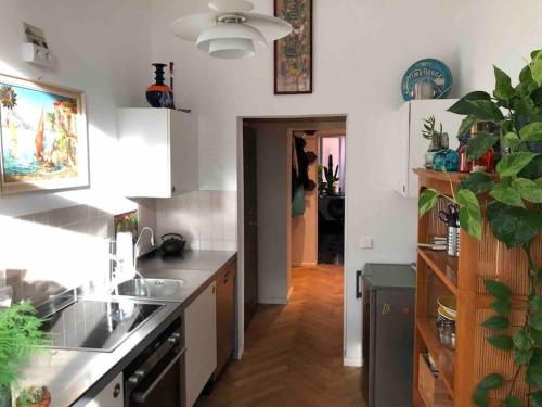 Berliner Altbaubauwohnung in Mitte, Berlin (Foto 7)
