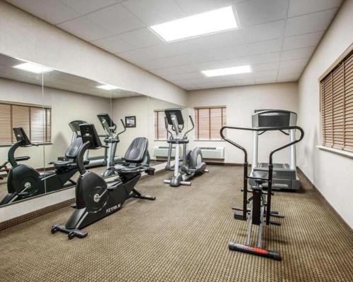 Comfort Inn & Suites Macon – Macon, MO