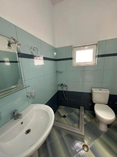 Double Room image 7