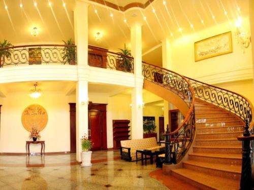 Tan Son Nhat Hotel – Ho Chi Minh City