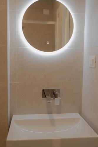 Hotel Tritone - image 2
