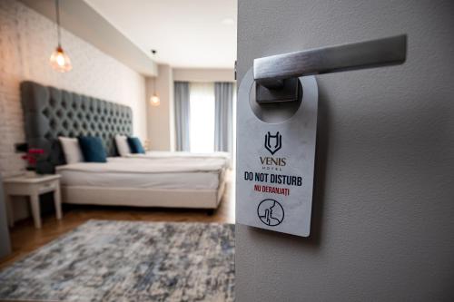 Venis Boutique Hotel - image 13