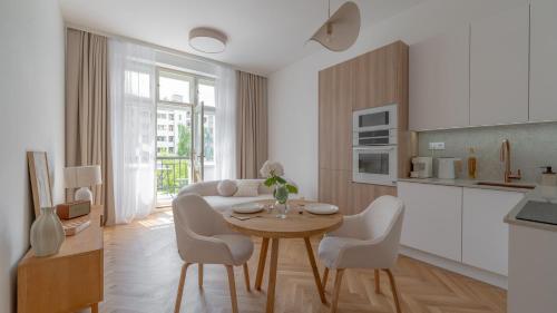 Apartment in the Clouds Letná - Luxury with Romantic Balconies in Quiet Centre of Prague 1