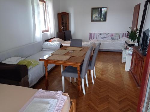 Apartman 2 Apartman 2