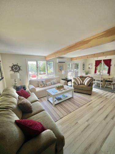 DAYBREAK LIMIT 8 villa - main image
