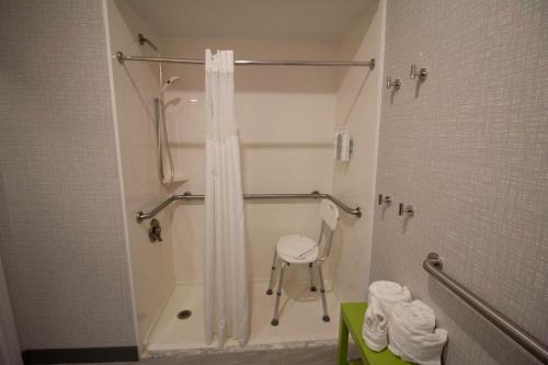 Hampton Inn Kent/Akron Area - image 6