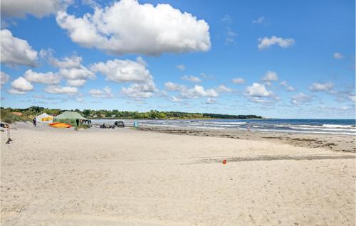 Facilities, 3 Bedroom Stunning Home In Nexø in Snogebaek