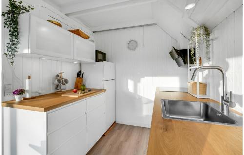 厨房, Holiday Home Regnfangvej Xii in 韦格勒瑟