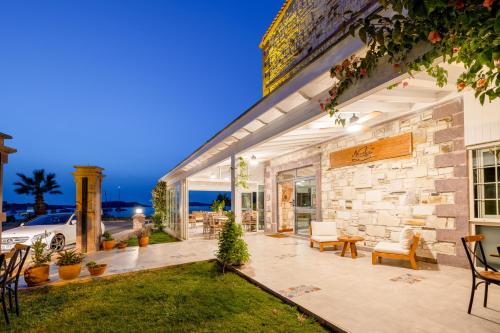 Navalia Hotel in Foca