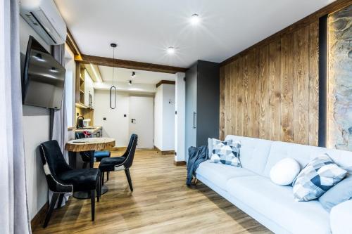 Apartamenty ForRest Krupówki - image 10