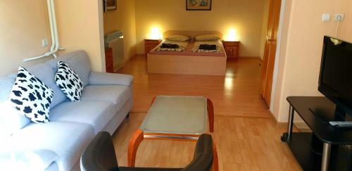 Andro Apartments - main image