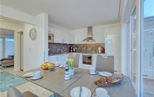 Cocina, Awesome Apartment In Ostseeresort Olpenitz in Olpenitz