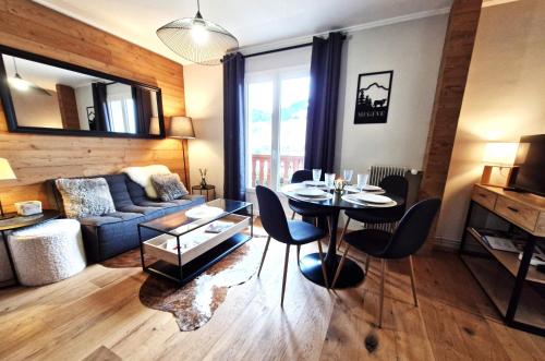 Apartment with View image 9