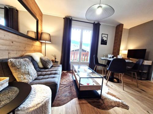 Apartment with View image 4