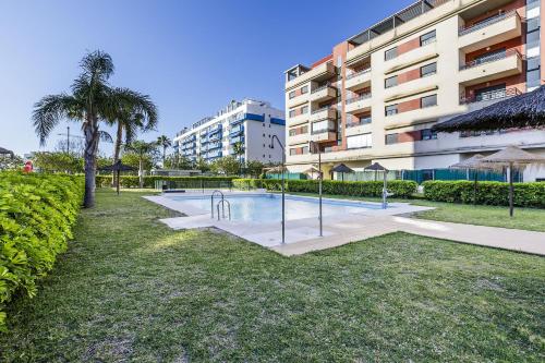 A&N Sea View Family Apartment with Pool & Parking, Торре-дель-Мар