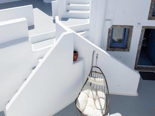 Oinos Luxury Suites 4
