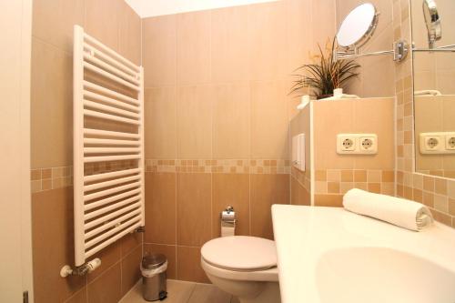 Apartment with Balcony image 10