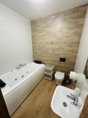 Miejsca noclegowe w Arka Medical SPA in كولوبرزيج