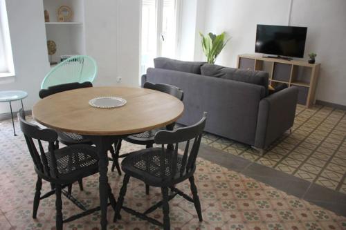 El Terrer 1834 Apartament in Szentpedor