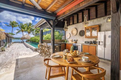 Three-Bedroom Villa image 10
