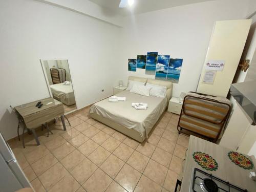 Zanella Bed 5