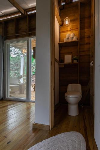 Monkey Tiny House - Private swimming pool