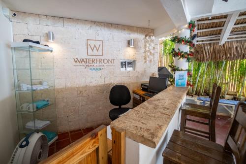 Bungalow #3 at Waterfront Playa Alicia in โซซัว