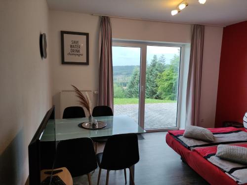 One-Bedroom Apartment (2 - 4 Adults) image 8
