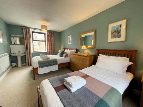 Charming Cosy Traditional Scottish Cottage - Pass the Keys in 道格拉斯堡市中心