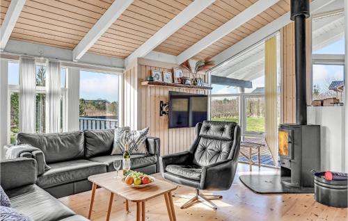  3 Bedroom Gorgeous Home In Ejstrupholm in Krejbjerg