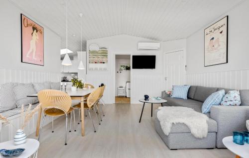  Beautiful Home In Farsø With Wifi in Farsø