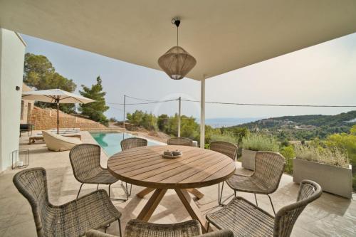 Instalaciones, Evelinas View in Porto Heli