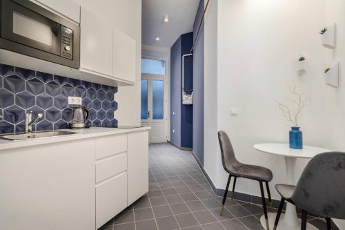 D58 - Grand Boulevard Royal Apartment - Best Location by BQA 3