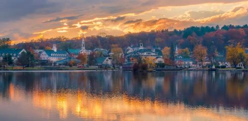 Mill Falls Resort Collection at the Lake Mill Falls Resort Collection at the Lake