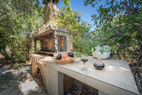  Physis Studios in Vasilikos