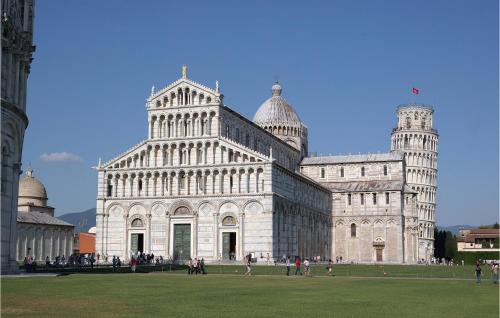 Awesome Apartment In Lamporecchio With Swimming Pool