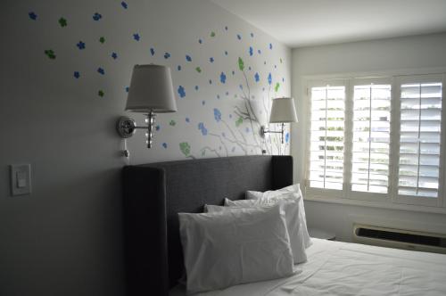 University Inn & Suites ASU Tempe - Adults Only - 화장실