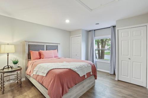 4 Bed RomeoRanch Hosted By Coast To Coast Housing in Romeoville, USA