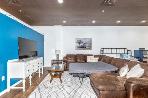 Your Next Cozy Retreat Friends Pets Welcome in Fargo, USA