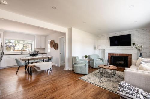 Des Plaines Urban Retreat near Ohare, Mall, Casino in Des Plaines, USA
