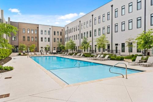 Hwy AMP King Pool Game Fitness Rogers AR 1BR House in Rogers, USA
